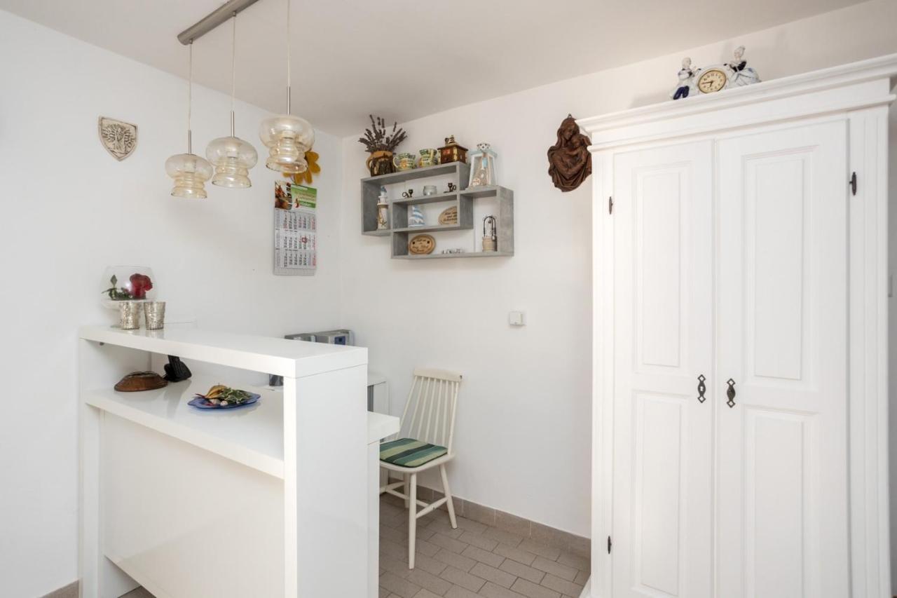 Dubasa B&B Vantacici Kültér fotó