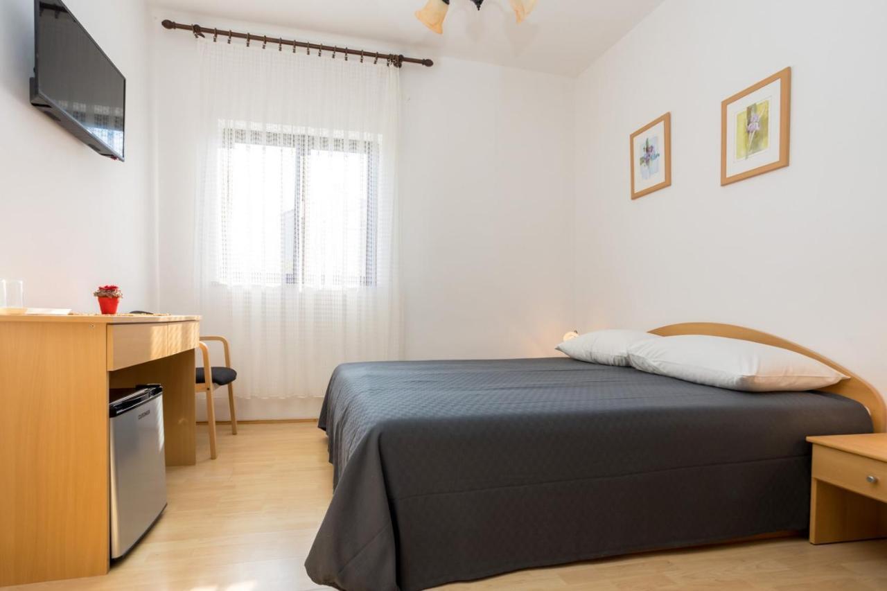 Dubasa B&B Vantacici Kültér fotó